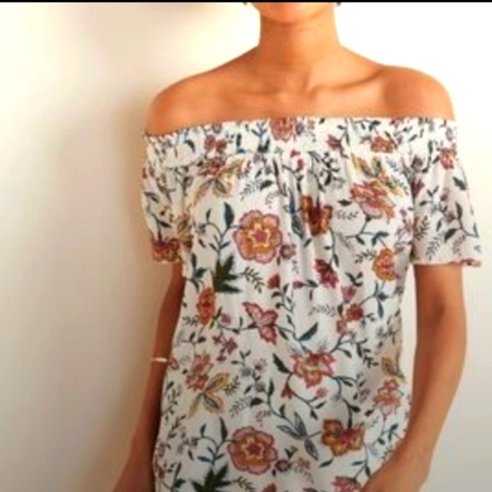 Old Navy Floral Off-Shoulder Blouse - White and Multicolor